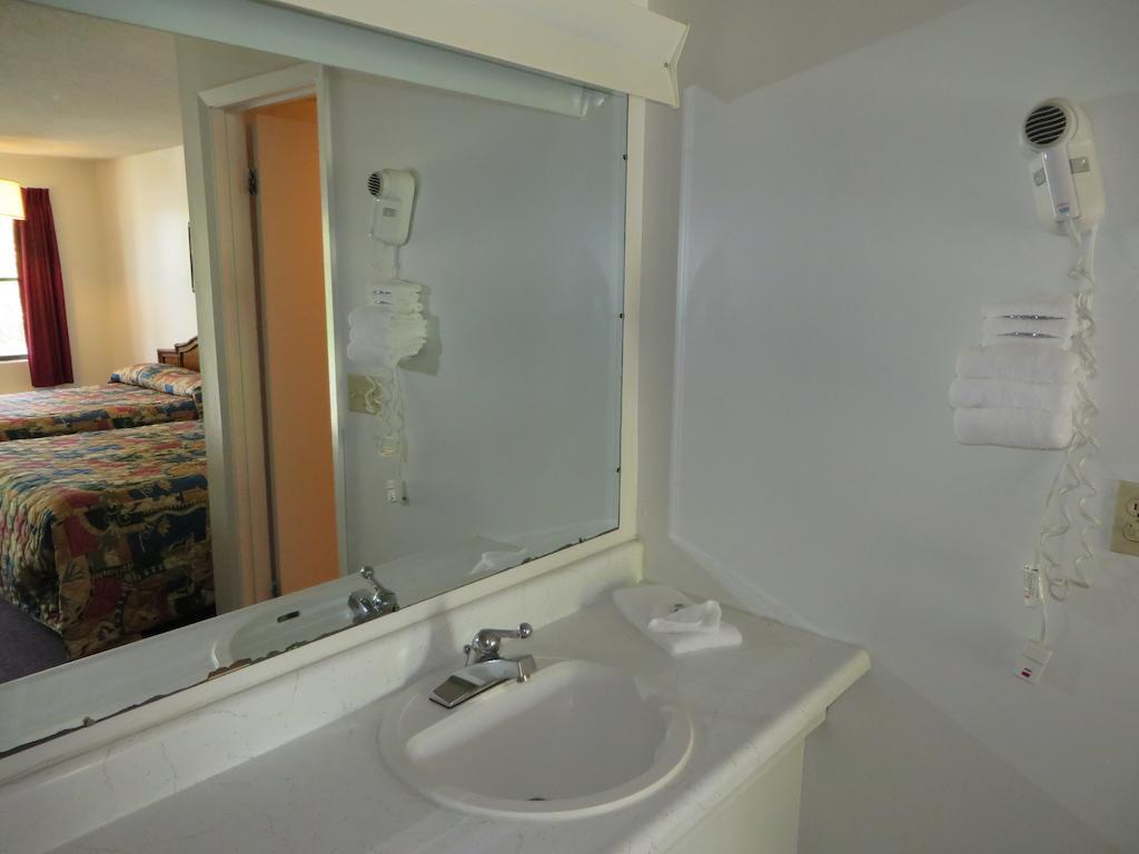 Scottish Inns Motel - Osage Beach Ruang foto
