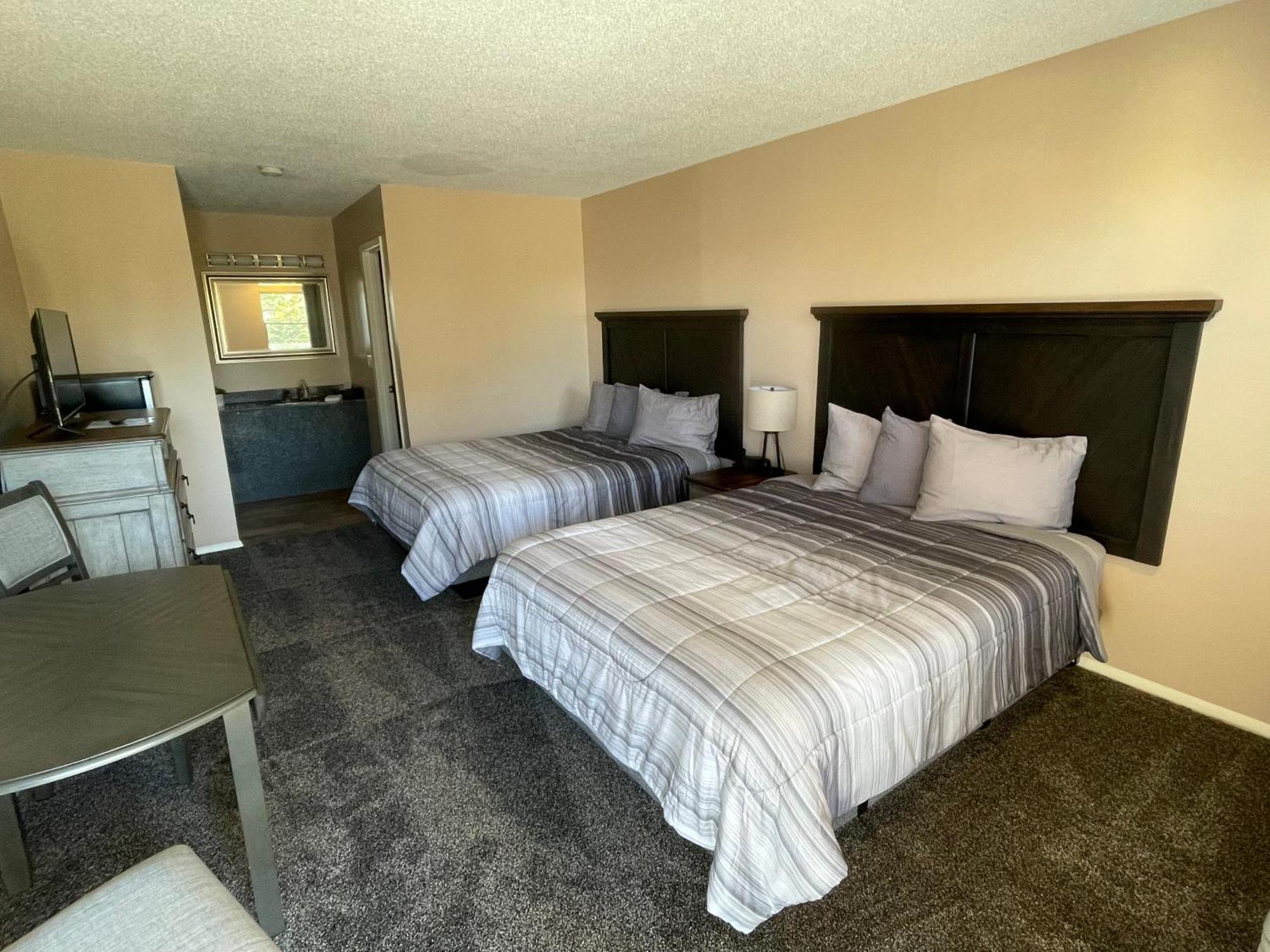 Scottish Inns Motel - Osage Beach Bagian luar foto